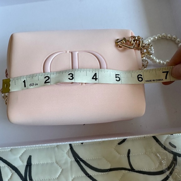 Dior cosmetics bag converted to cross bag - Picture 5 of 9